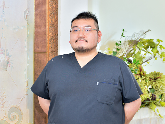 理事長・院長 河上 嘉範