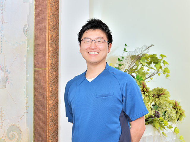 歯科医師 河上 雄